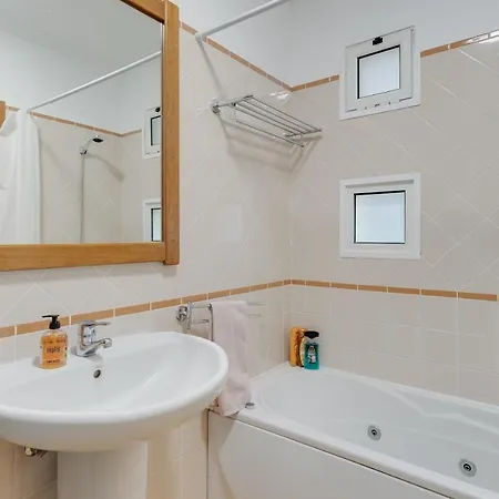 By Hr Madeira Apartment *